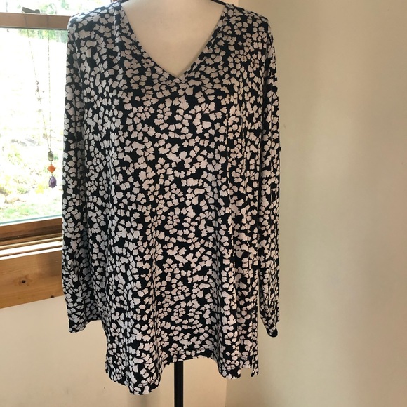Lands End black & white tunic top long sleeve 1X